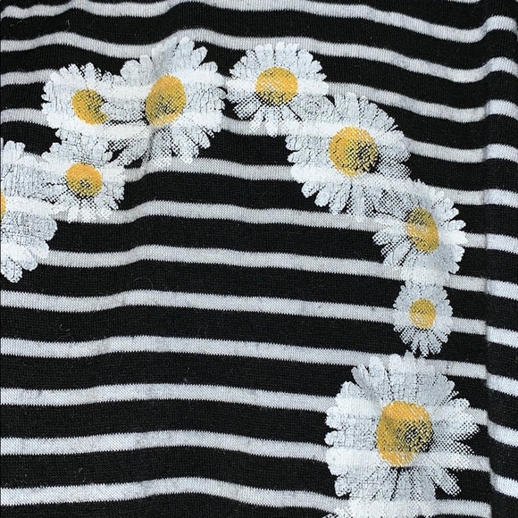 Open Back Crop Top - Picture 2 of 4